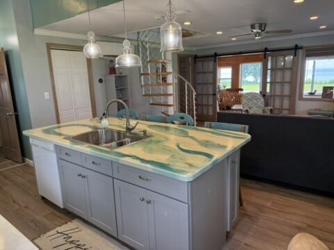 Kitchen island